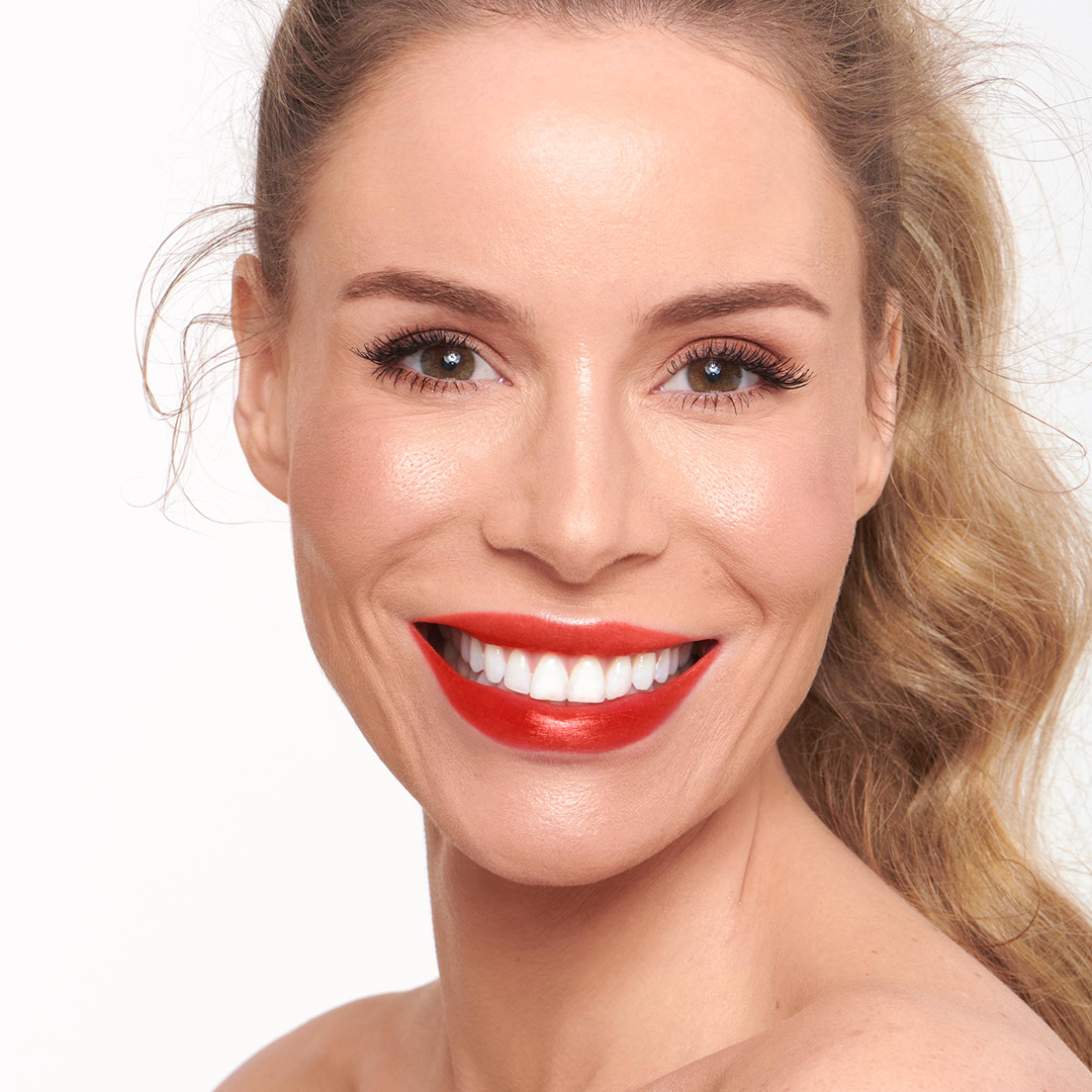 glamorous-classic-red